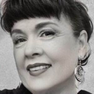 Meet your Posher, Gina